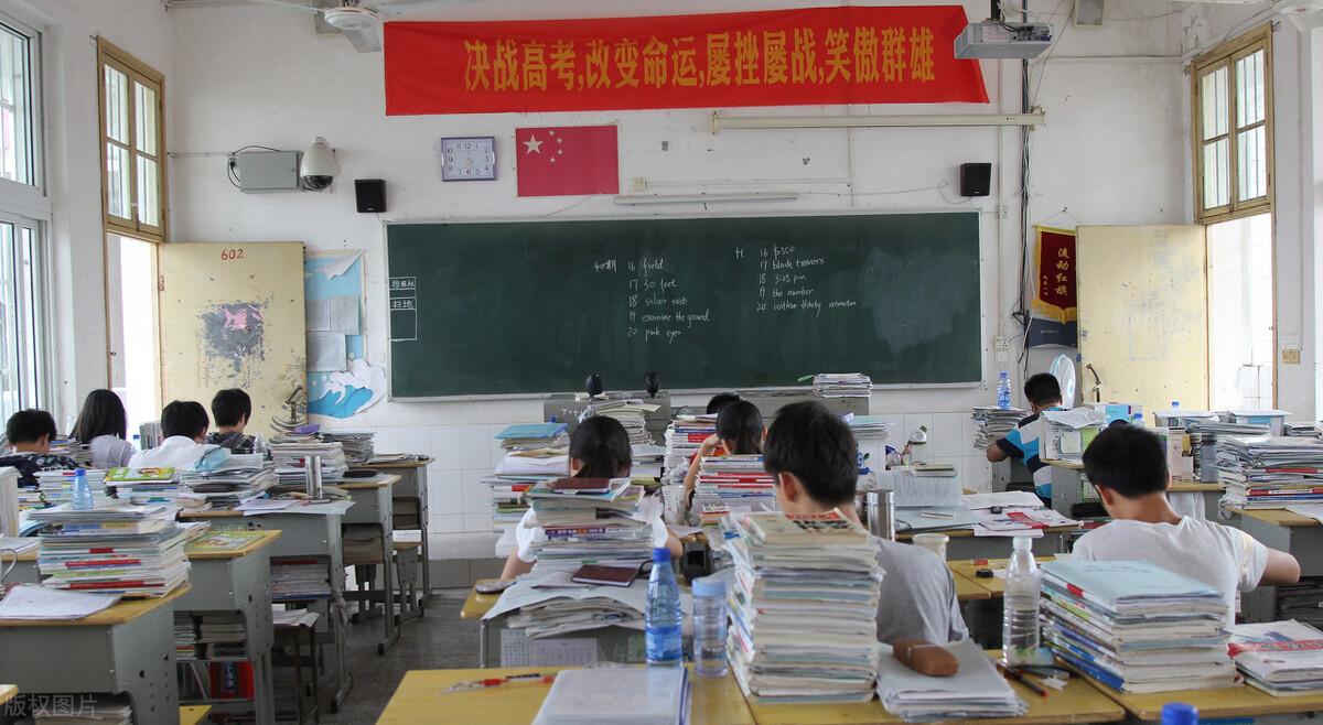 忘不了作文600字初中习作《忘不了您的教诲》-电子课本网 忘不了作文600字初中习作《忘不了您的教诲》